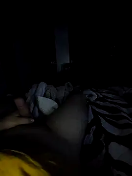 KarlosCarutox online show from September 24, 2025, 8:37 pm