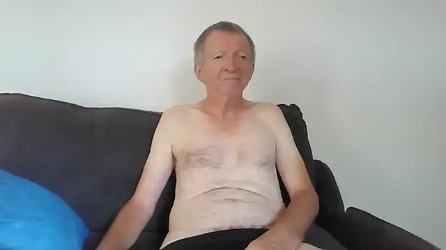 naturiste974 online show from April 2, 2026, 7:26 am