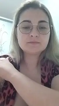 pussyCat t online show from May 14, 2026, 6:49 pm