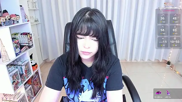 Snapshot of misshoneyxxx chatting on November 20, 2025, 2:12 am misshoneyxxx online show from November 20, 2025, 2:12 am