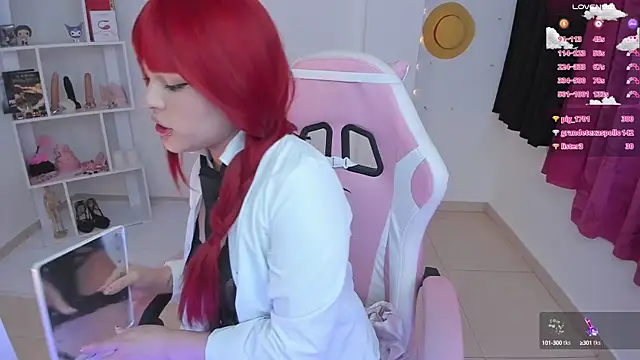 Snapshot of misshoneyxxx chatting on February 9, 2025, 12:49 am misshoneyxxx online show from February 9, 2025, 12:49 am