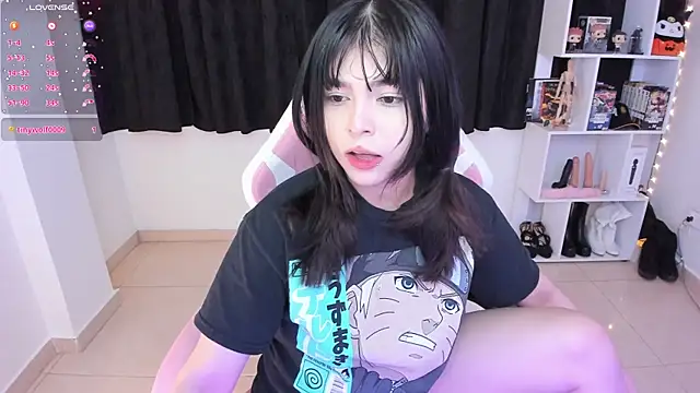 Snapshot of misshoneyxxx chatting on March 13, 2025, 3:54 am misshoneyxxx online show from March 13, 2025, 3:54 am