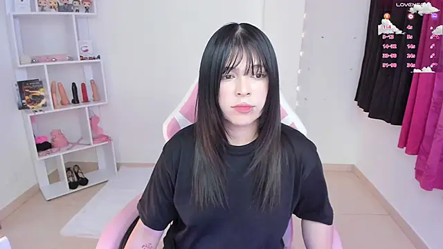 Snapshot of misshoneyxxx chatting on January 26, 2025, 2:56 am misshoneyxxx online show from January 26, 2025, 2:56 am