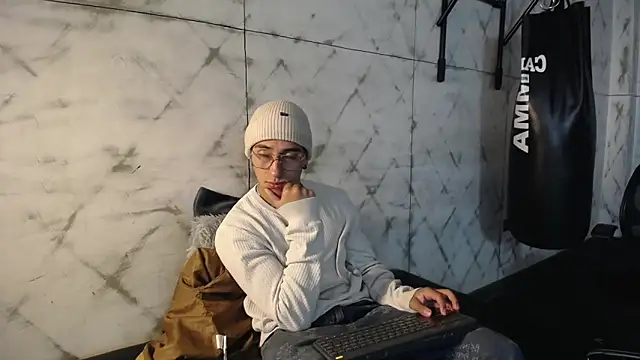 Andy Joy  online show from March 2, 2026, 12:01 pm