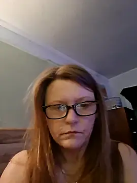 Snapshot of skyeb0787 chatting on April 28, 2026, 5:06 pm skyeb0787 online show from April 28, 2026, 5:06 pm