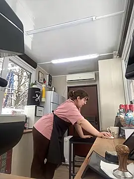 cinnabon  online show from February 17, 2025, 1:22 pm