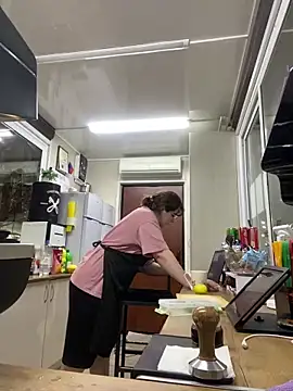 cinnabon  online show from March 12, 2025, 3:40 pm