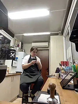 cinnabon  online show from February 5, 2025, 2:37 pm