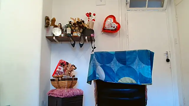 xTALLSEXYBUMx online show from March 29, 2026, 5:53 am