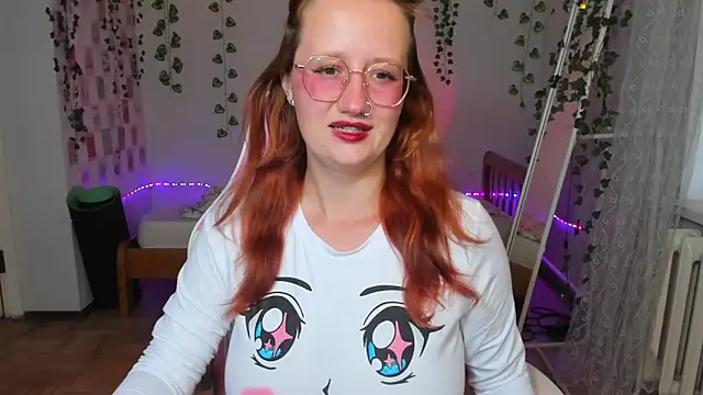 KrisTyBooBsin online show from September 18, 2025, 1:14 pm