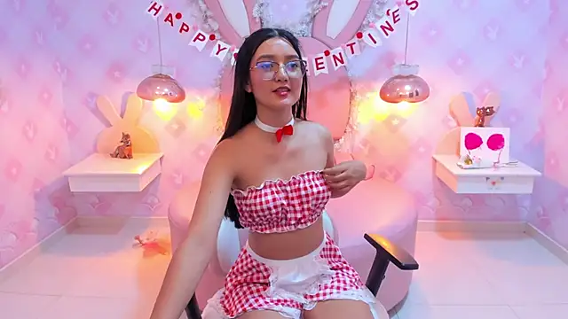 Saraa Skinny online show from February 22, 2025, 2:52 pm