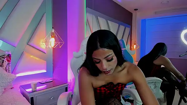 Amber villalobos  online show from March 1, 2025, 4:37 am