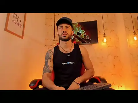 rikkostuff online show from November 13, 2025, 7:18 pm