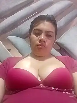 naughty-sharlot online show from January 4, 2025, 11:43 am