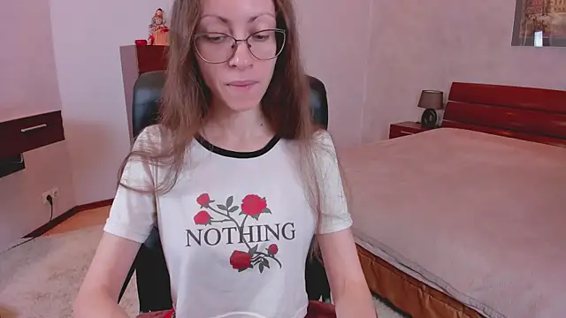 Pantyhose Mila online show from October 5, 2025, 7:15 pm