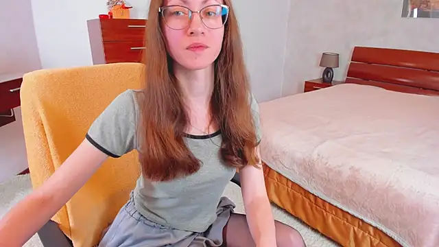 Snapshot of Pantyhose_Mila chatting on April 30, 2026, 8:05 pm Pantyhose Mila online show from April 30, 2026, 8:05 pm