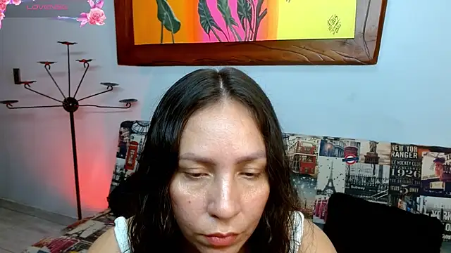 naihroby online show from September 27, 2025, 8:59 pm