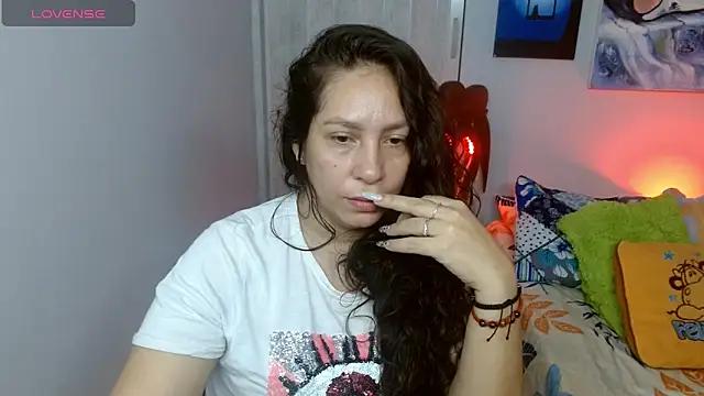 naihroby online show from October 14, 2025, 8:42 pm