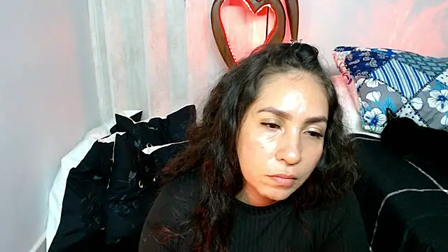 naihroby online show from April 28, 2026, 5:01 am