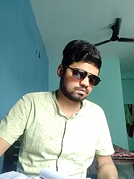 Ishan003 online show from June 19, 2026, 6:41 am