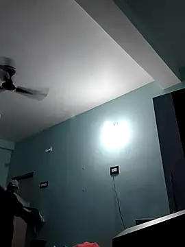 Ishan003 online show from January 6, 2026, 2:21 pm