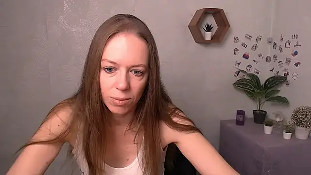 GloriaSi  online show from September 14, 2025, 4:24 am