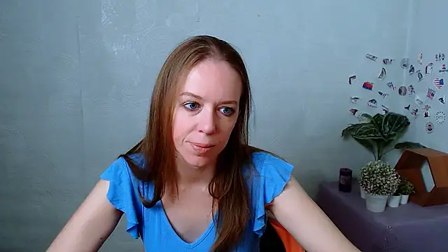 Snapshot of GloriaSi_ chatting on June 7, 2026, 3:01 am GloriaSi online show from June 7, 2026, 3:01 am