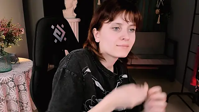 LolaAsmus online show from March 18, 2025, 7:44 pm