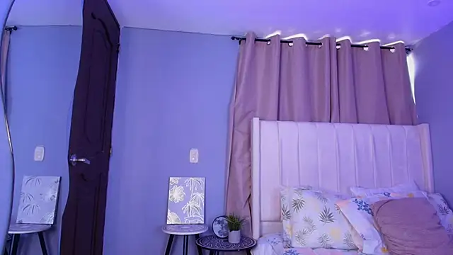 Shenoa1 online show from November 3, 2025, 12:53 pm