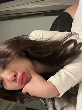 Mia Meow  online show from February 17, 2025, 2:49 pm