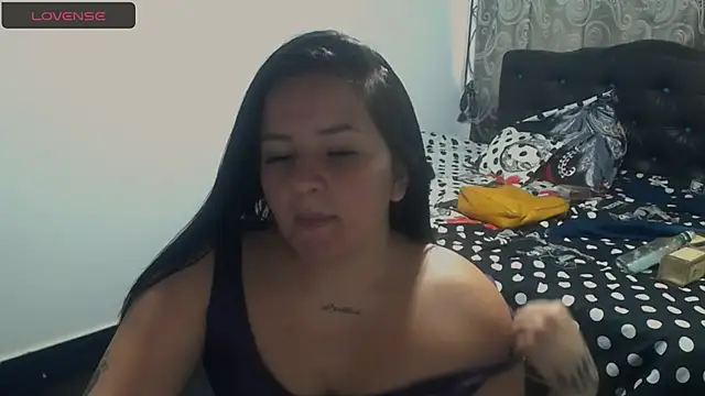 shopyymessyy online show from February 17, 2025, 8:38 pm