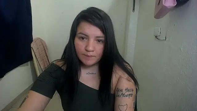 shopyymessyy online show from September 13, 2025, 7:25 pm