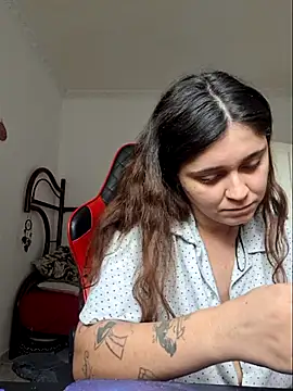 luuhcat09 online show from September 14, 2025, 3:45 pm