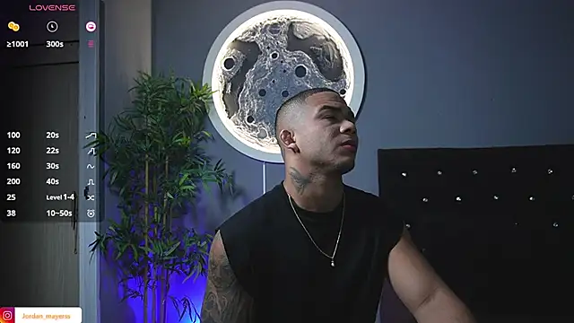 jordan mayers02 online show from March 26, 2026, 12:09 am