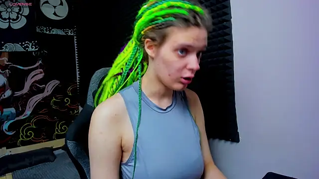 KIKI Krash online show from October 13, 2025, 10:06 am