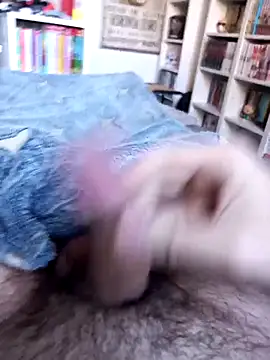 mattarm3122 online show from October 5, 2025, 2:52 pm