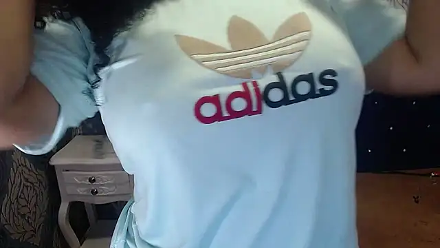 Sofiacowperx online show from October 21, 2025, 2:05 pm