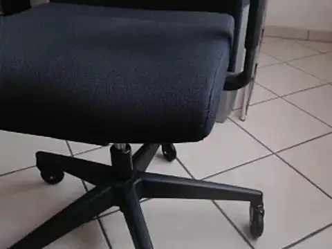 steelwings1976 online show from February 9, 2026, 7:28 am