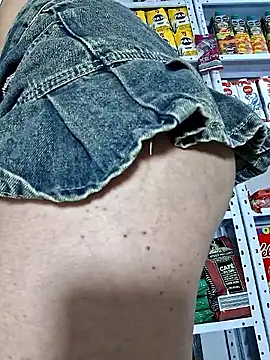 Snapshot of Katia_sweetx chatting on October 20, 2025, 2:17 pm Katia sweetx online show from October 20, 2025, 2:17 pm