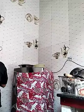 illay love online show from November 4, 2025, 5:22 am