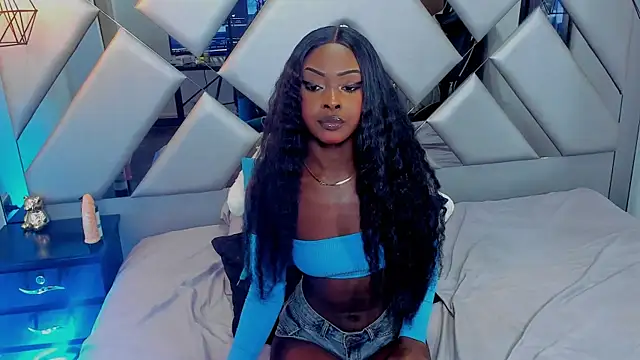 Nahomi-Hill online show from March 17, 2025, 12:32 am