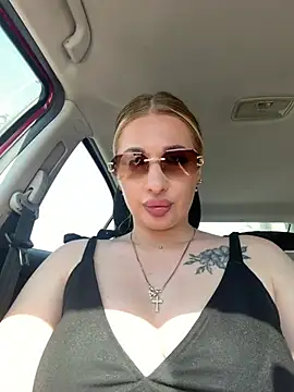 Snapshot of Tatti-Go chatting on June 17, 2026, 1:10 pm Tatti-Go online show from June 17, 2026, 1:10 pm