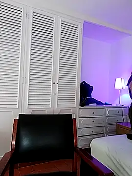 Adel Nesbiit online show from March 2, 2026, 7:43 pm