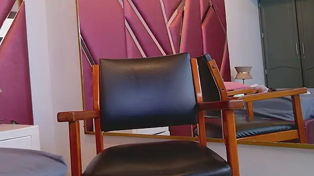 Snapshot of Adel_Nesbiit chatting on March 13, 2025, 9:48 pm Adel Nesbiit online show from March 13, 2025, 9:48 pm