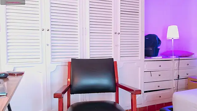 Snapshot of Adel_Nesbiit chatting on June 3, 2026, 8:13 pm Adel Nesbiit online show from June 3, 2026, 8:13 pm