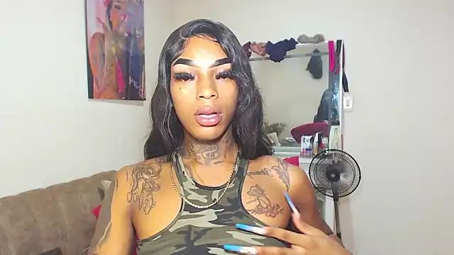 Snapshot of badgirls_cx chatting on May 16, 2026, 10:20 pm badgirls cx online show from May 16, 2026, 10:20 pm