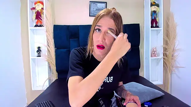 Snapshot of AlissonSpears chatting on November 8, 2025, 8:23 pm AlissonSpears online show from November 8, 2025, 8:23 pm