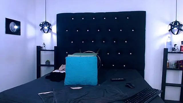 Snapshot of AlissonSpears chatting on December 3, 2025, 3:29 am AlissonSpears online show from December 3, 2025, 3:29 am