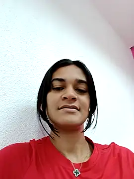 Snapshot of Biancasantillana chatting on December 17, 2025, 1:27 pm Biancasantillana online show from December 17, 2025, 1:27 pm