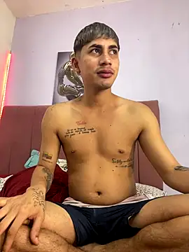 boy latino sex online show from December 1, 2025, 4:13 am
